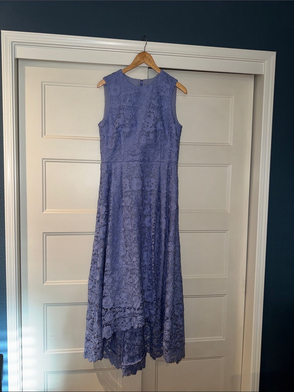 Shoshanna Midnight Sleeveless Lavender Lace Midi Dress - Elegant A-Line